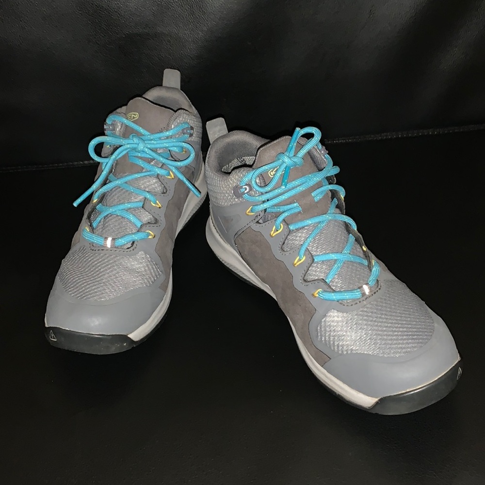 Keen Women’s Explore Waterproof Boot Sz 8.5